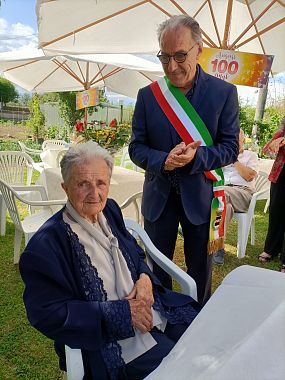 Il sindaco con nonna Olga