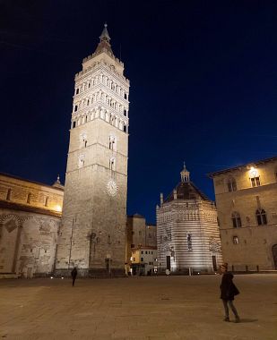 Il campanile illuminato